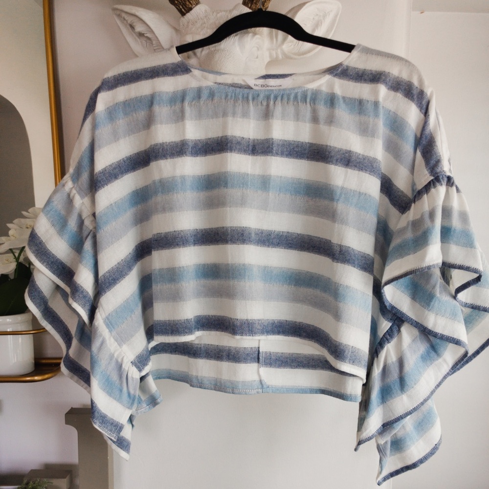 BCBGeneration Crop Top